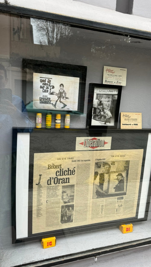 SIGNATURE CHARLES BÉBERT DANS SA BOUTIQUE